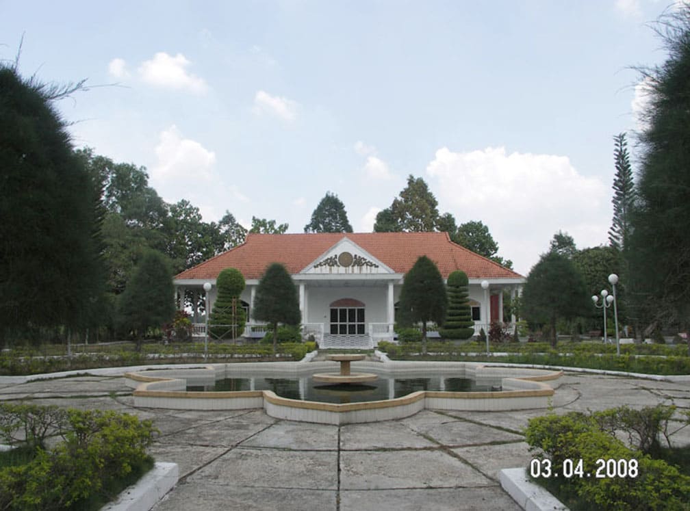 Đền thờ Bác Hồ - tỉnh Hậu Giang